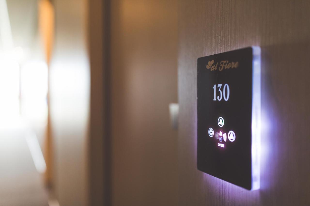 Hotel Ristorante Al Fiore 페스키에라델가르다 외부 사진